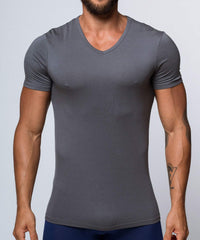 T-Shirt V Neck - Essentials